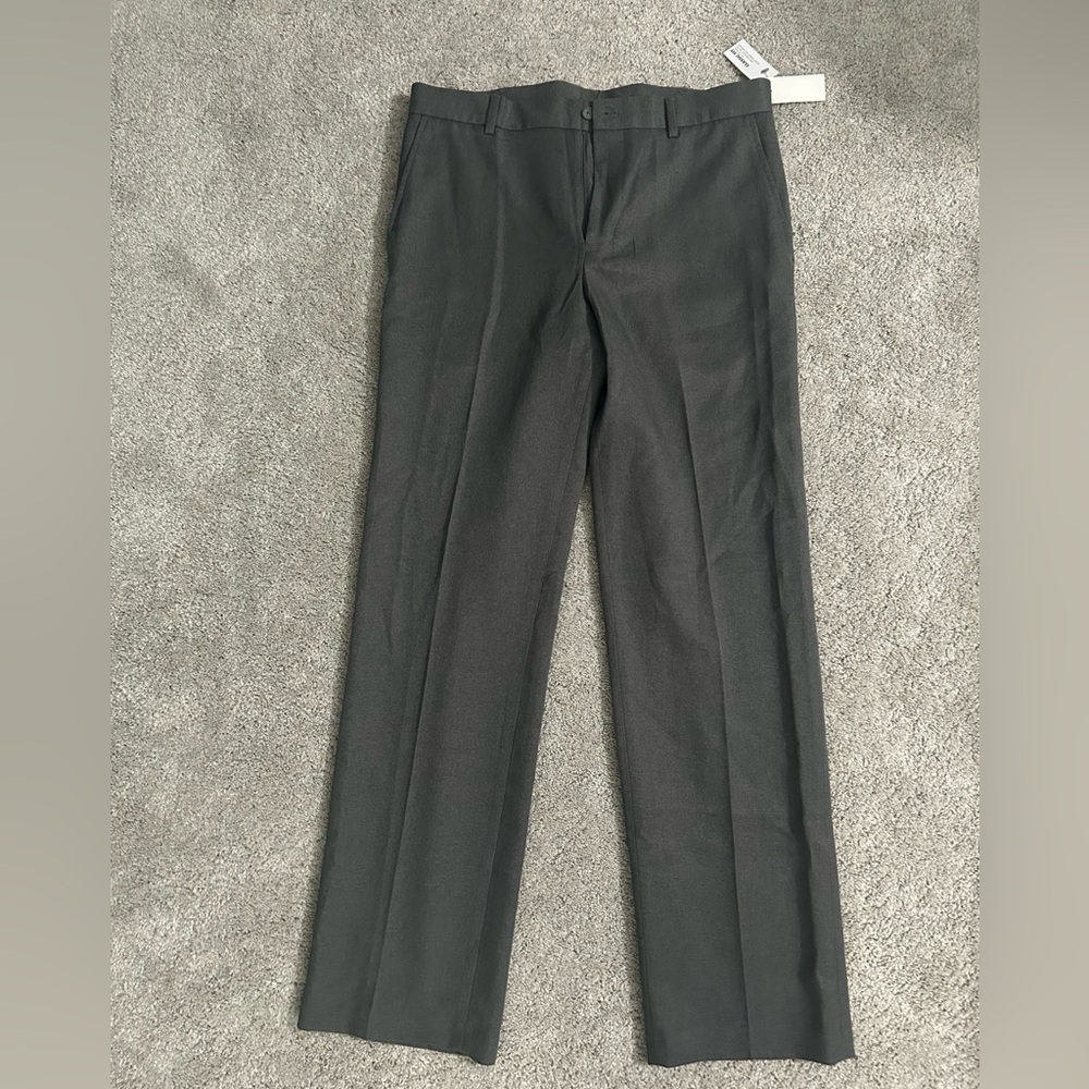 Van Heusen Men's Charcoal Dress Pants
